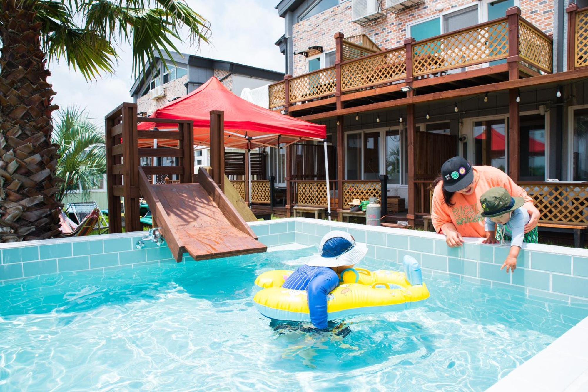 Jeju Sunflower Pension Seogwipo Zewnętrze zdjęcie