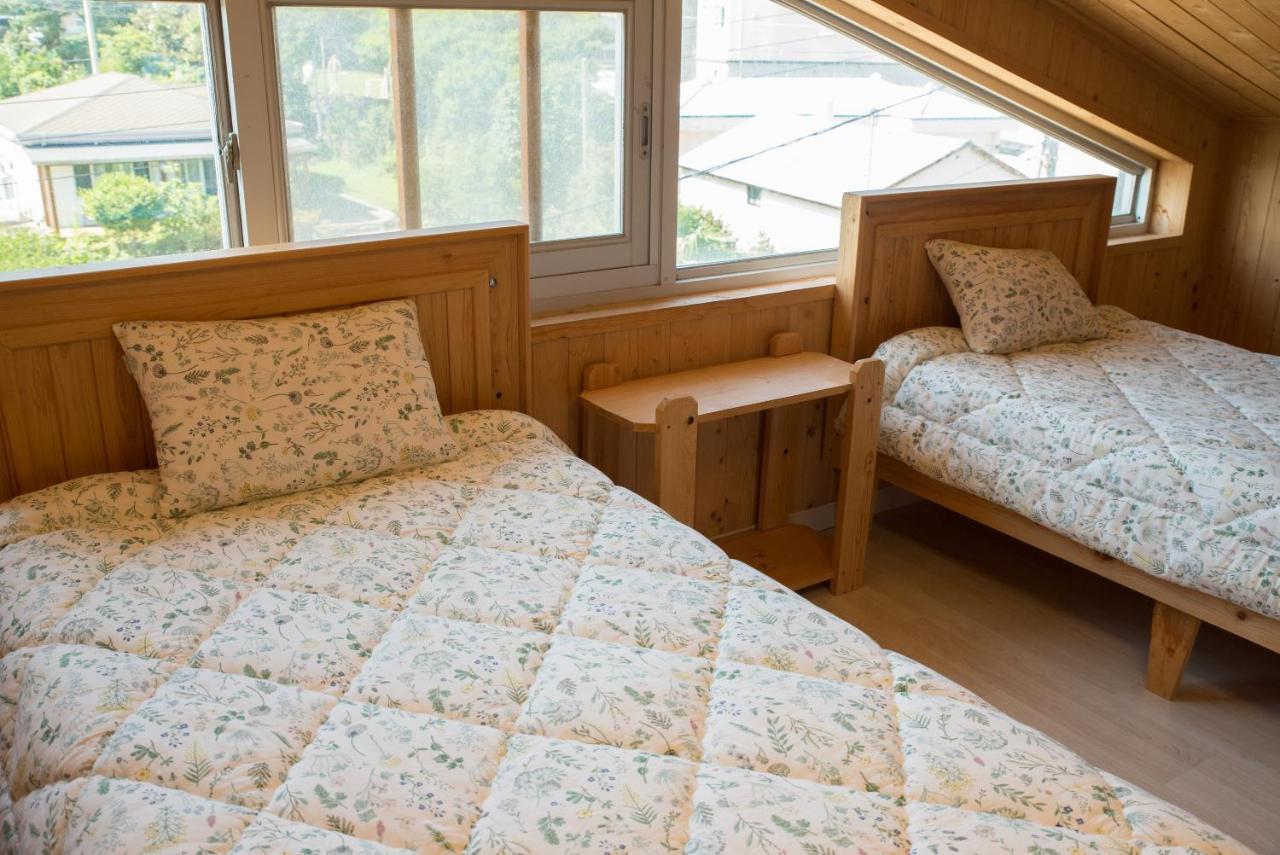 Jeju Sunflower Pension Seogwipo Zewnętrze zdjęcie